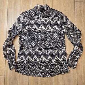 J.Crew Women’s Boy Shirt Size 6 Black White Geometric Button Down